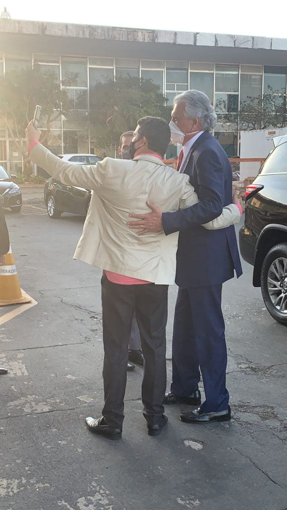 Represententaes dos municípios se amontoam em Brasília para tentarem indicar recursos na Lei de Diretrizes Orçamentárias de 2022
