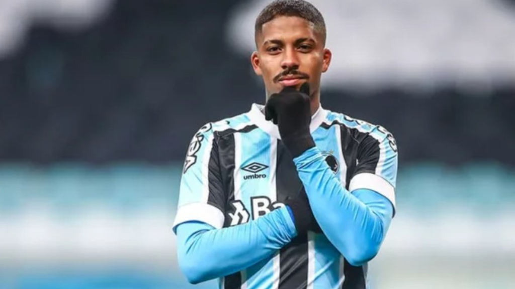 Jean Pyerre é anunciado pelo Brasiliense