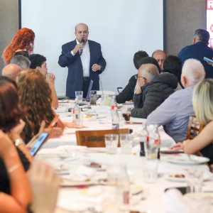 Diante de empresários, governador destacou transformação na infraestrutura de Vicente Pires. Foto: Renato Alves/Agência Brasília