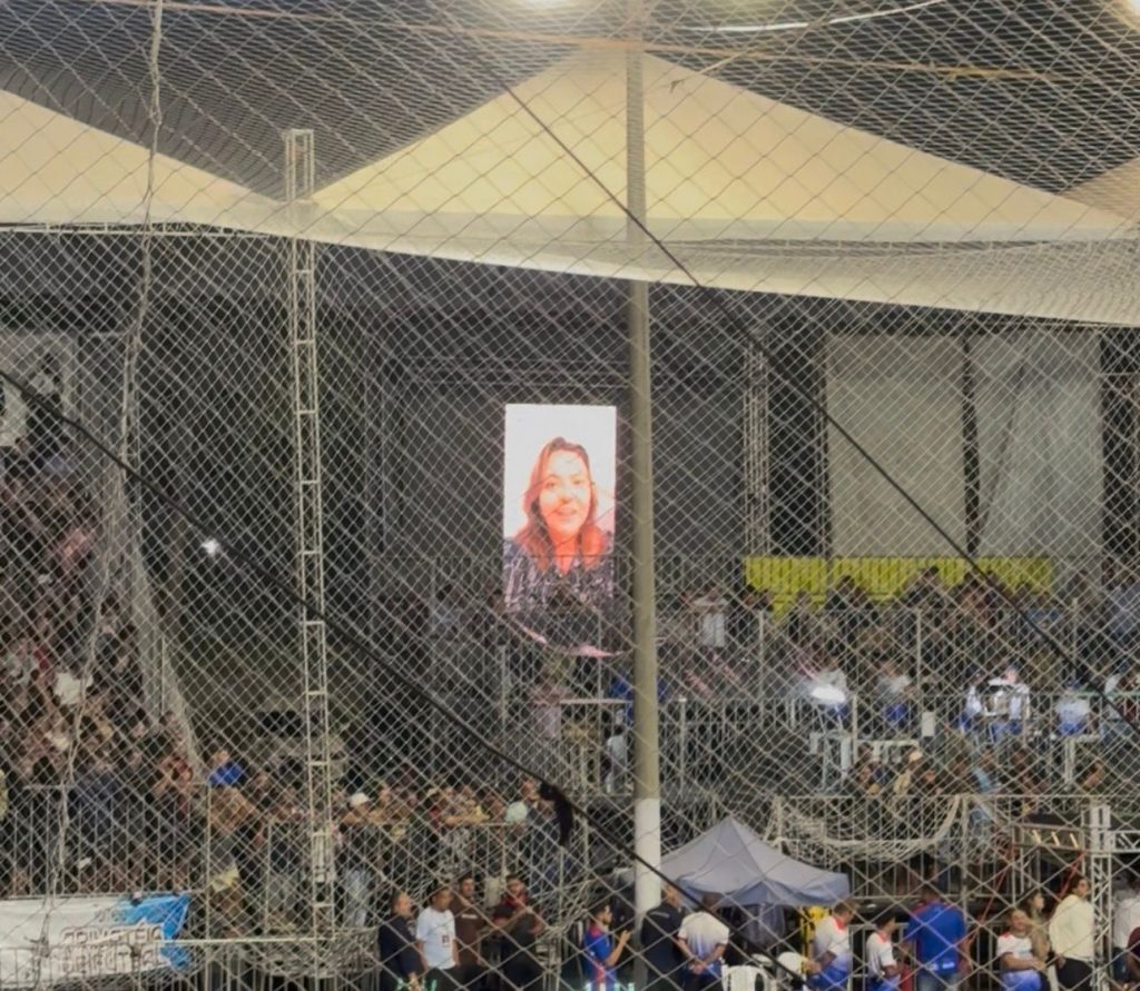 Leila do Vôlei é vaiada no Arimateia. Foto: Brasília Capital