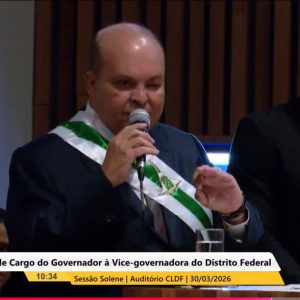 Ibaneis Rocha na transmissão de cargo para Celina Leão